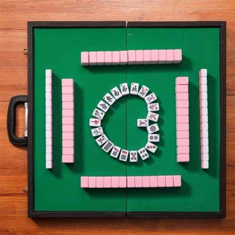 24mm green + table + ruler + tablecloth